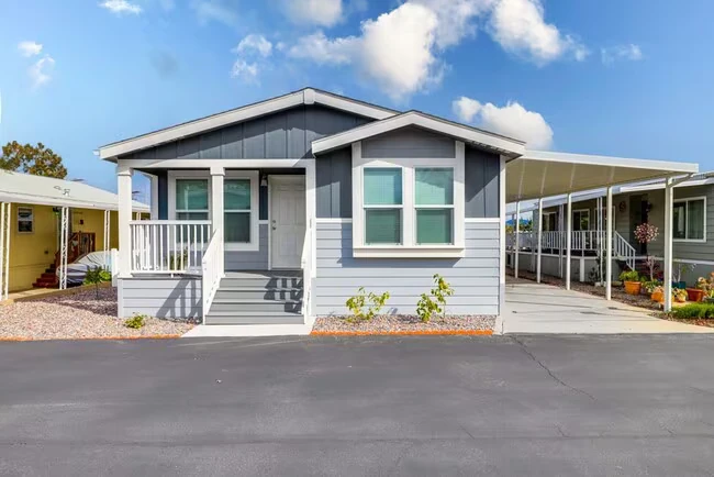 1219 E Barham Dr San Marcos, CA 92078