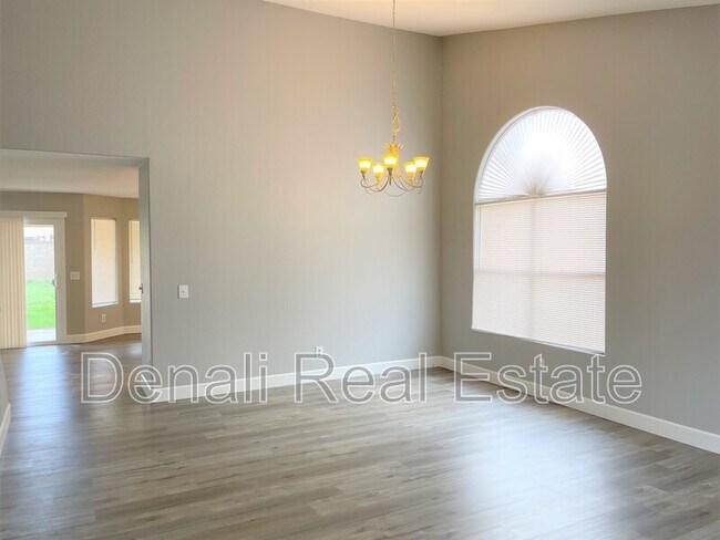 1340 W Chicago St Chandler, AZ 85224 photo 3