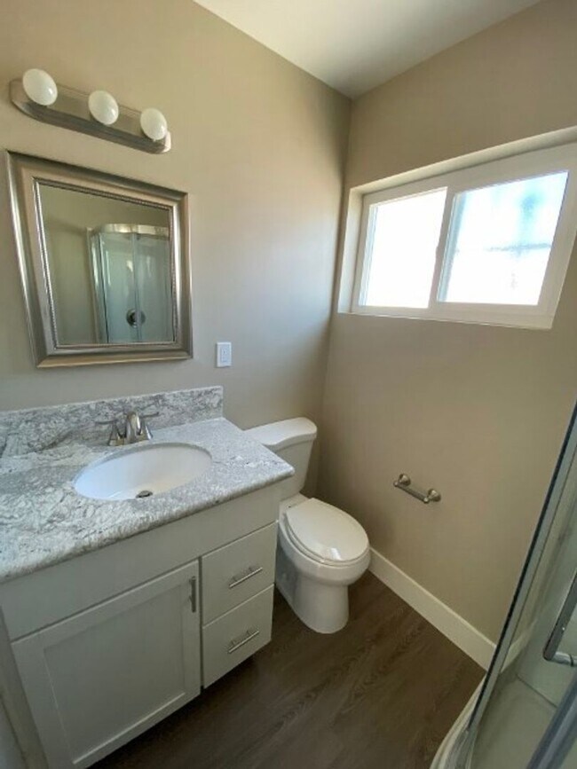 4483 1/2 48th St San Diego, CA 92115 photo 5
