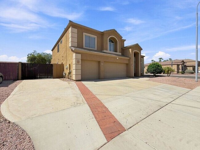 2181 E Westchester Dr photo 2