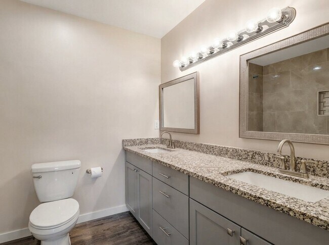 3901 W Glenn Dr Phoenix, AZ 85051 photo 3