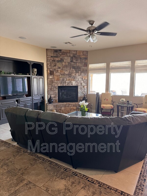 20532 W Summit Pl Buckeye, AZ 85396 photo 3