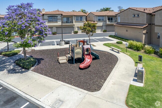 4479 Brisbane Way Oceanside, CA 92058 photo 4