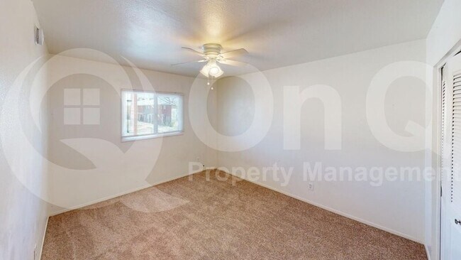 6653 N 44th Ave Glendale, AZ 85301 photo 5