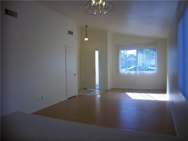 16465 N 138th Ave Surprise, AZ 85374 photo 3