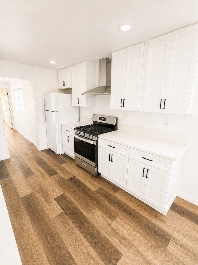 1291 83rd Ave Oakland, CA 94621 photo 3