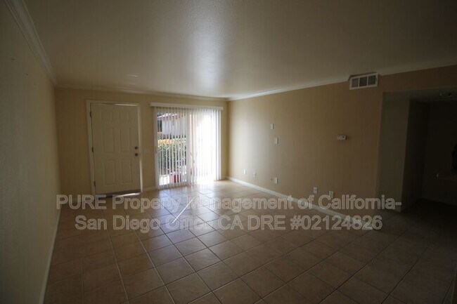 210 Chambers St El Cajon, CA 92020 photo 4