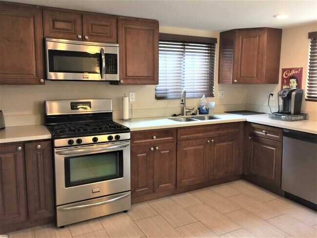 1269 15th St San Diego, CA 92154 photo 3