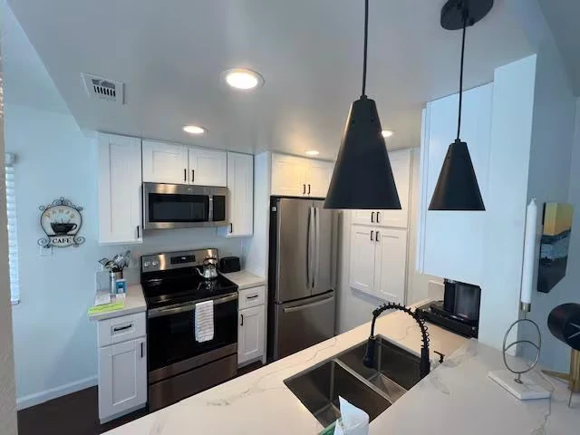 850 Cypress Point Way Oceanside, CA 92058 photo 5
