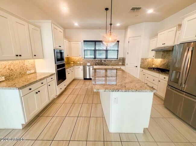 20726 W Colter St photo 5