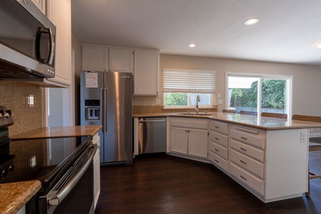 1359 Shade Oak Ln Concord, CA 94521 photo 3