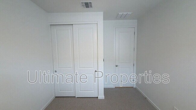 17866 W Washington St Goodyear, AZ 85338 photo 5