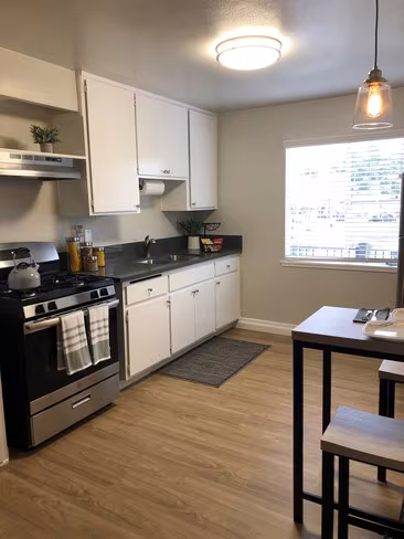 Lantana Hills Apartment Homes photo 3