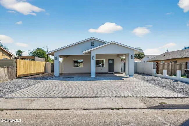 739 S Central Ave Avondale, AZ 85323 photo 2