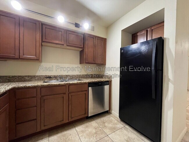 7110 E Continental Dr Scottsdale, AZ 85257 photo 3