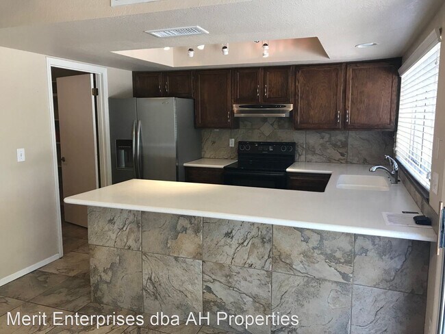 5926 E Evans Dr Scottsdale, AZ 85254 photo 5