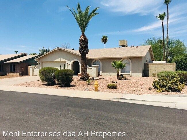5926 E Evans Dr Scottsdale, AZ 85254 photo 2
