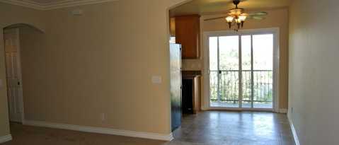 195 Avenida Descanso Oceanside, CA 92057 photo 2