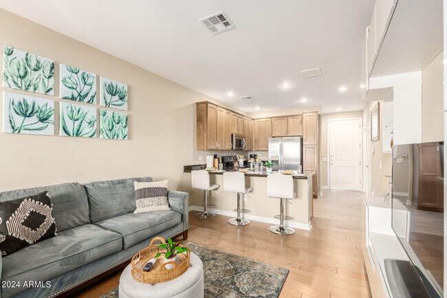 2511 W Queen Creek Rd Chandler, AZ 85248 photo 4