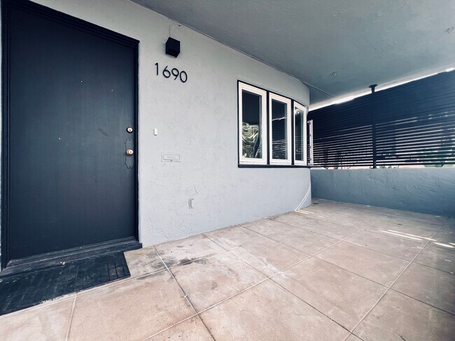 1688 Guy St San Diego, CA 92103
