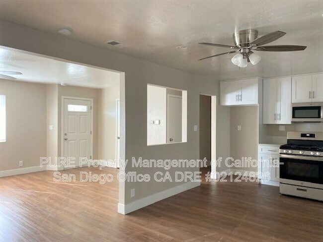 624 Daisy St Escondido, CA 92027 photo 2
