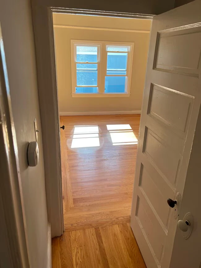 3110 California St Berkeley, CA 94703 photo 4