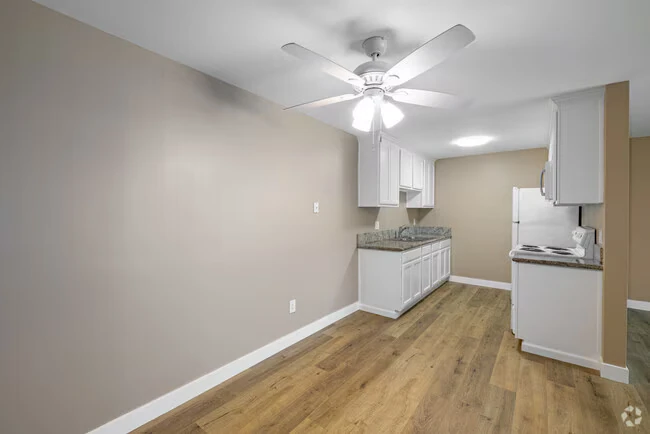 Parkview Apartments photo 4