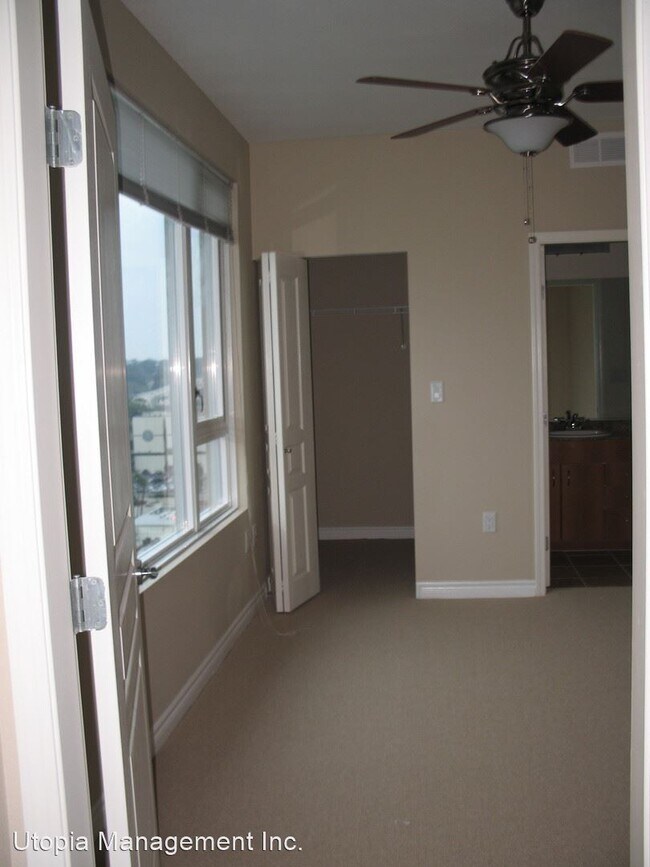 300 W Beech St San Diego, CA 92101 photo 4