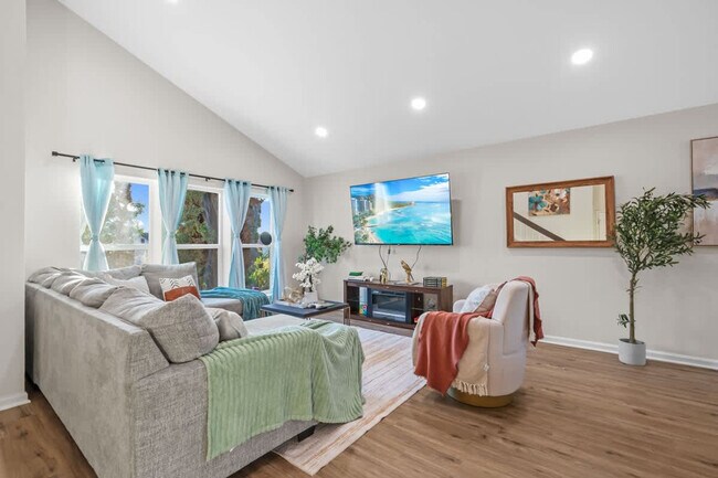 13737 Via Tres Vistas San Diego, CA 92129 photo 3