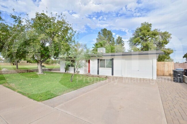 1717 N Oleander St Tempe, AZ 85288 photo 2