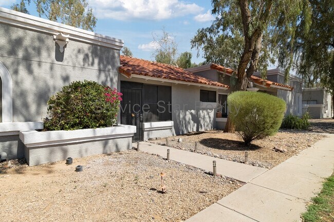 9020 W Highland Ave Phoenix, AZ 85037 photo 3