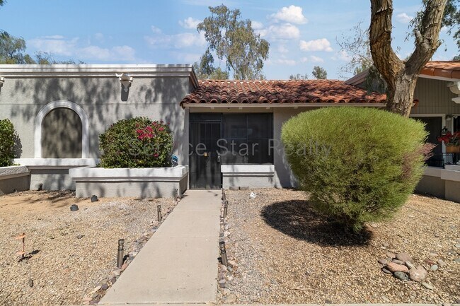 9020 W Highland Ave Phoenix, AZ 85037 photo 2