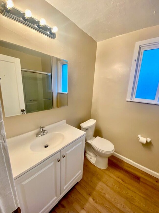1537 Truman St Richmond, CA 94801 photo 5