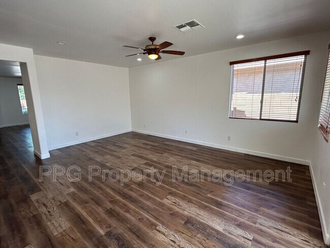7325 W Ellis St Phoenix, AZ 85339 photo 4
