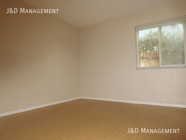 5009 Ducos Pl San Diego, CA 92124 photo 4