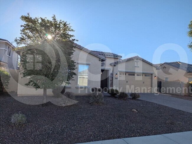 7469 W Remuda Dr Peoria, AZ 85383 photo 2