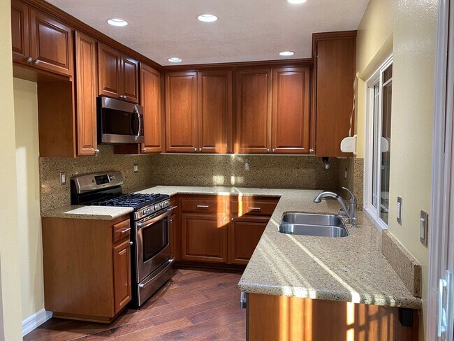 8201 Loma View Ct Spring Valley, CA 91977 photo 3