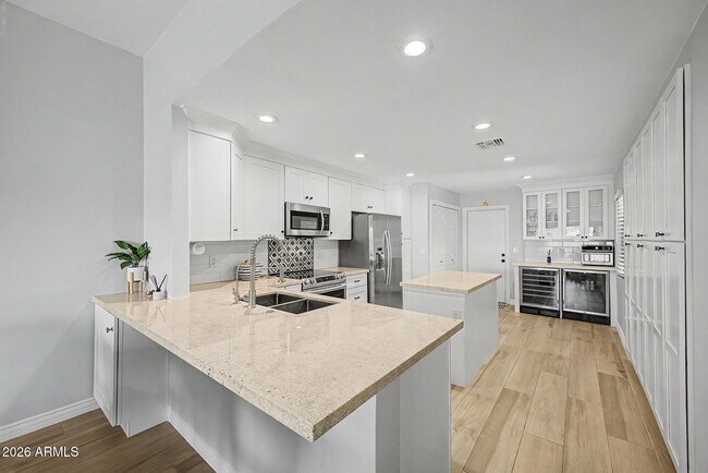 7972 E Cactus Wren Rd Scottsdale, AZ 85250 photo 5