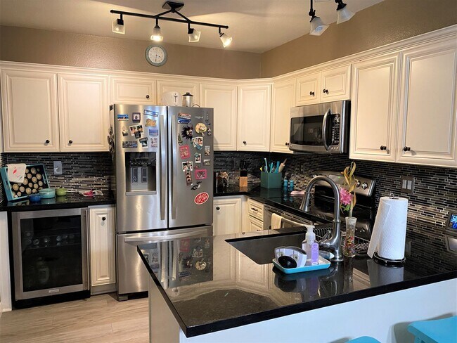 580 Portsmouth Dr Unit C Chula Vista, CA 91911 photo 3