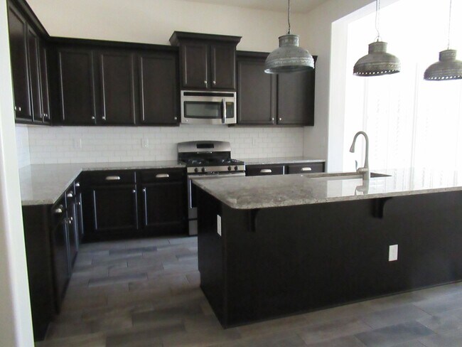 10559 E Monterey Ave Mesa, AZ 85209 photo 3