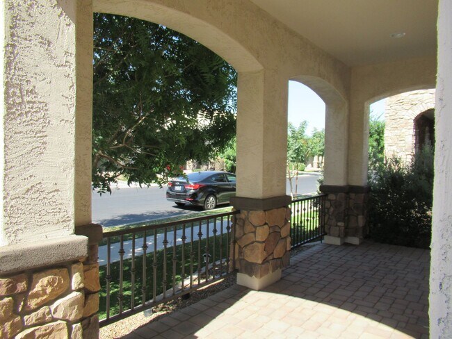 10559 E Monterey Ave Mesa, AZ 85209 photo 2