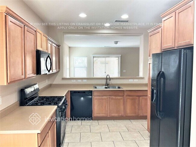 18532 W Sanna St Waddell, AZ 85355 photo 4
