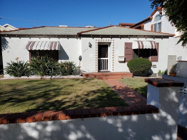 260 C Ave Coronado, CA 92118