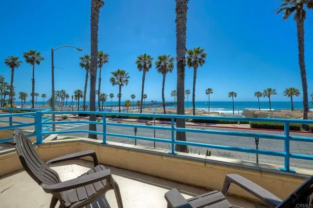 400 N Pacific St Oceanside, CA 92054 photo 2