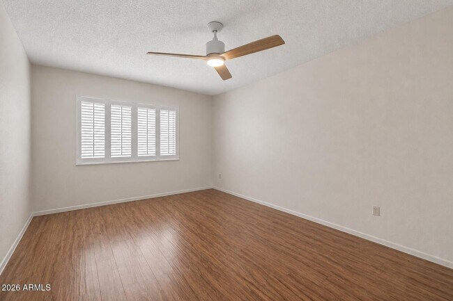 3033 E Devonshire Ave Phoenix, AZ 85016 photo 5