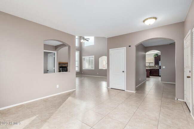 40747 W Robbins Dr Maricopa, AZ 85138 photo 5