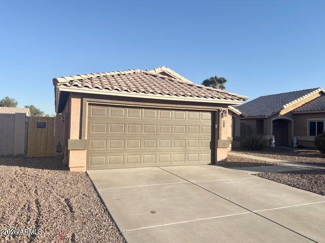 16130 W Jackson St photo 4