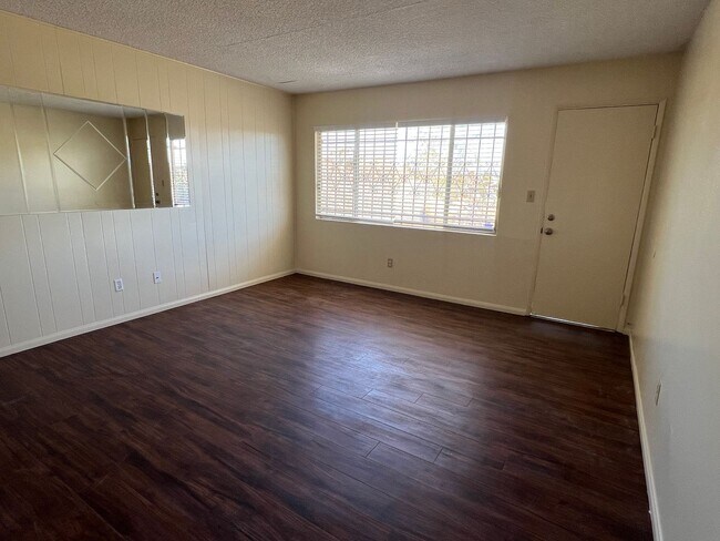1611 69th St Lemon Grove, CA 91945 photo 5