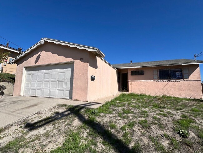 1611 69th St Lemon Grove, CA 91945