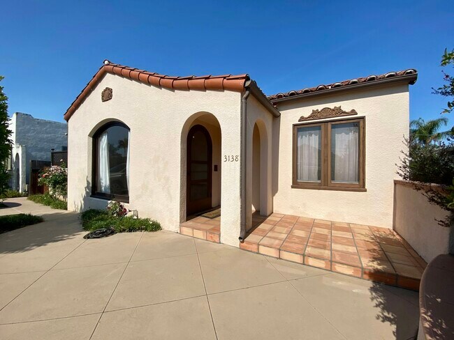3138 Bancroft St San Diego, CA 92104 photo 2